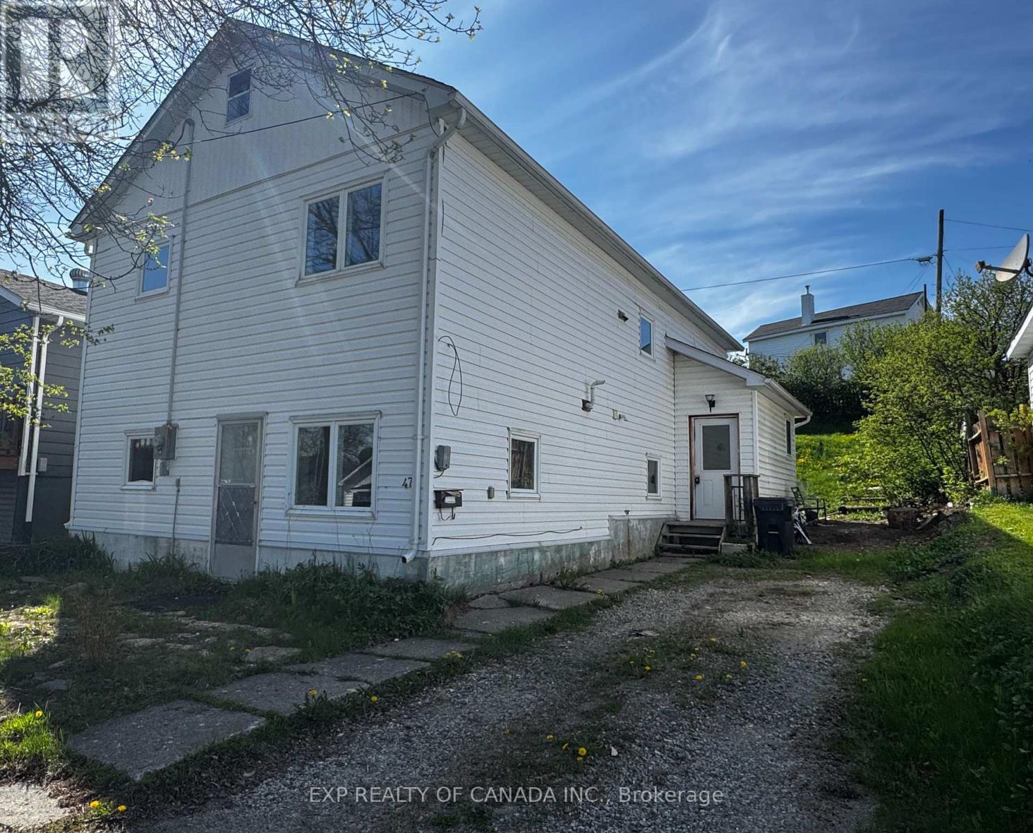 47 Queen St, Kirkland Lake, ON P2N 2R1