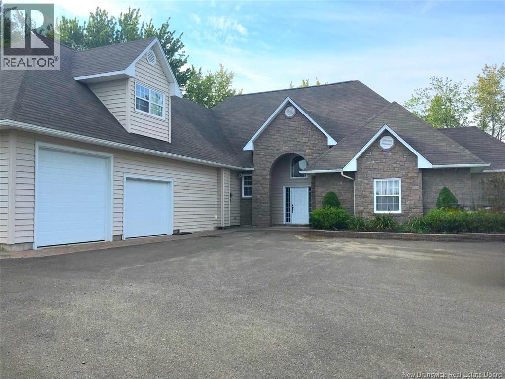 354 Route 105, Maugerville, NB E3A 8G3