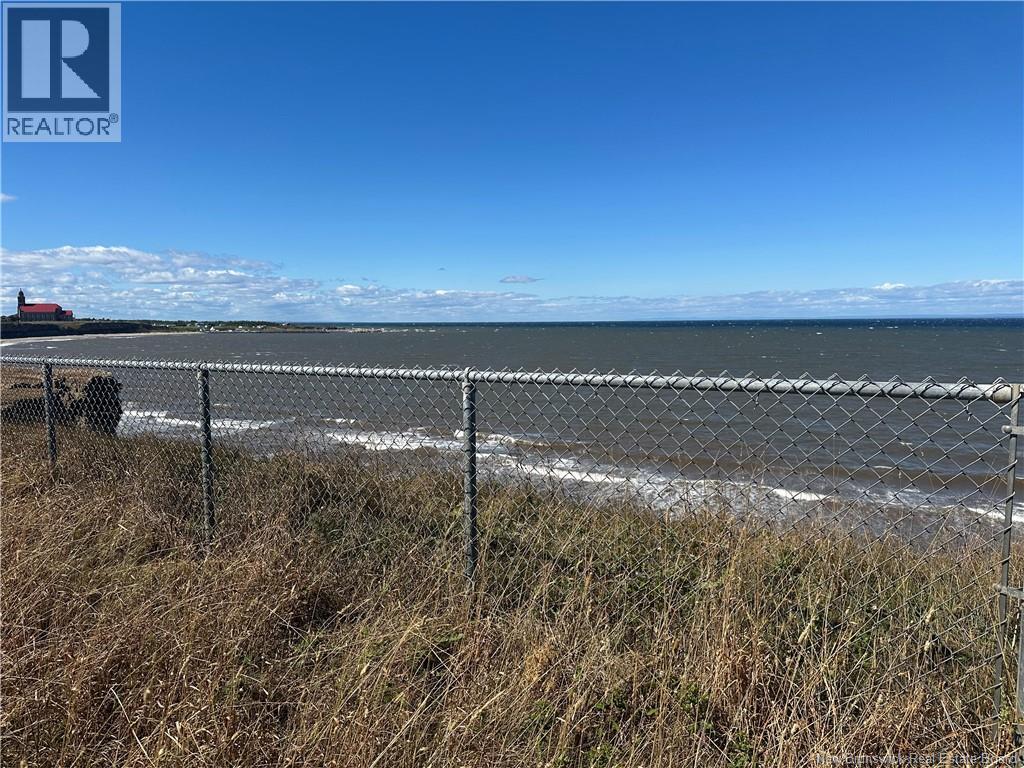 8 Rue Acadie, Grande-Anse, NB E8N 1A2
