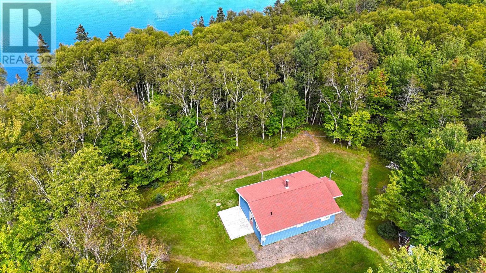 5735 W Bay Rd, Roberta, NS B0E 3K0