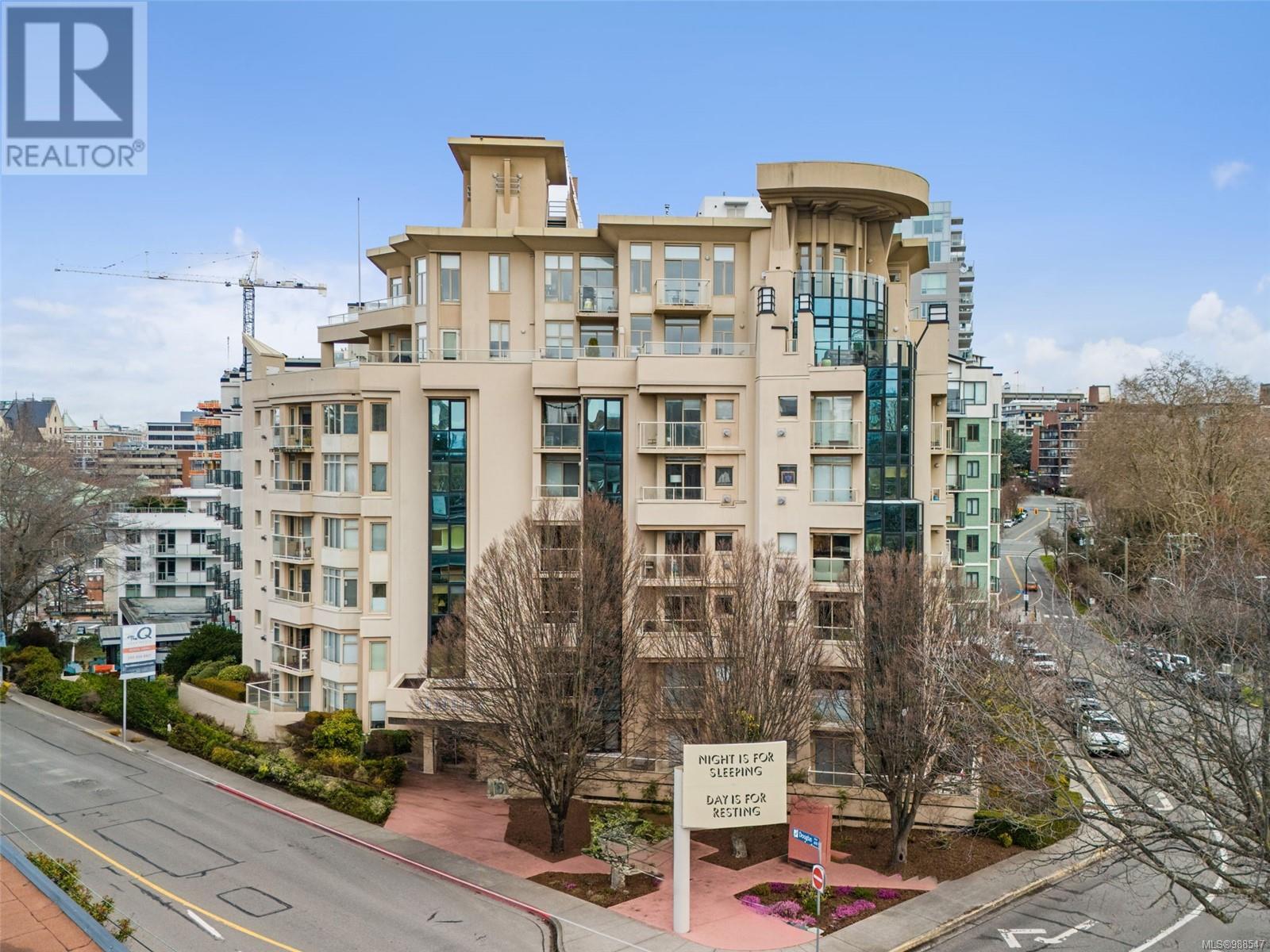 605 Douglas St Unit 304 St, Victoria, BC V8V 2P9