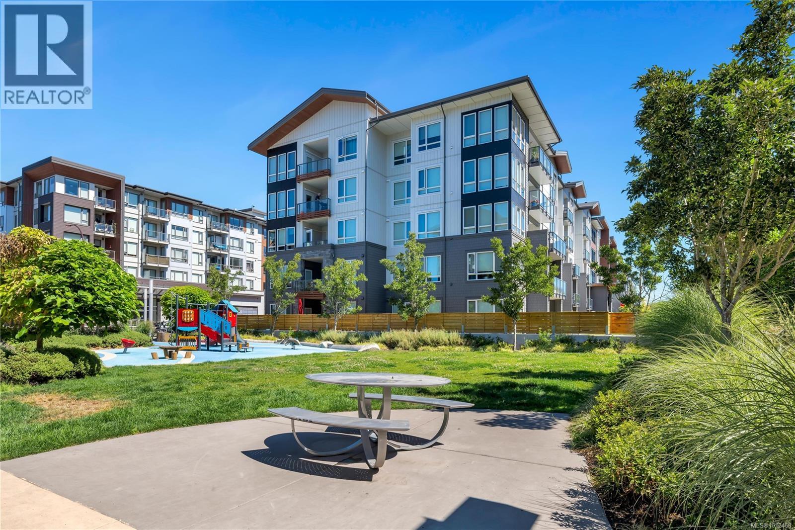 940 Reunion Ave Unit 312 Ave, Langford, BC V9B 0W6