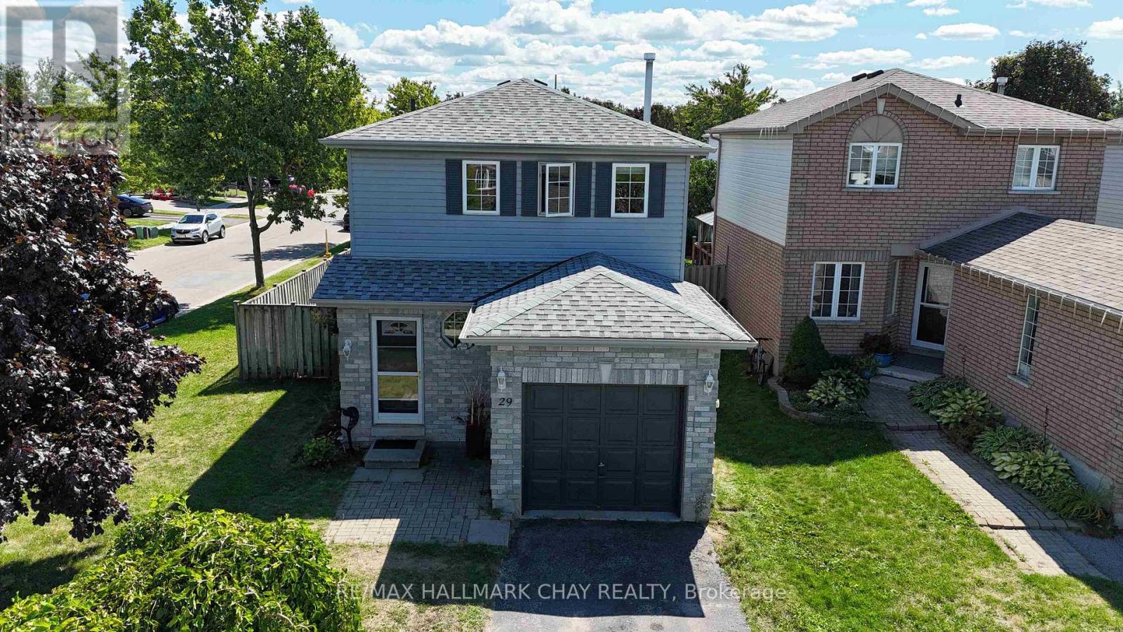 29 Charleson Dr, Barrie, ON L4N 8N6