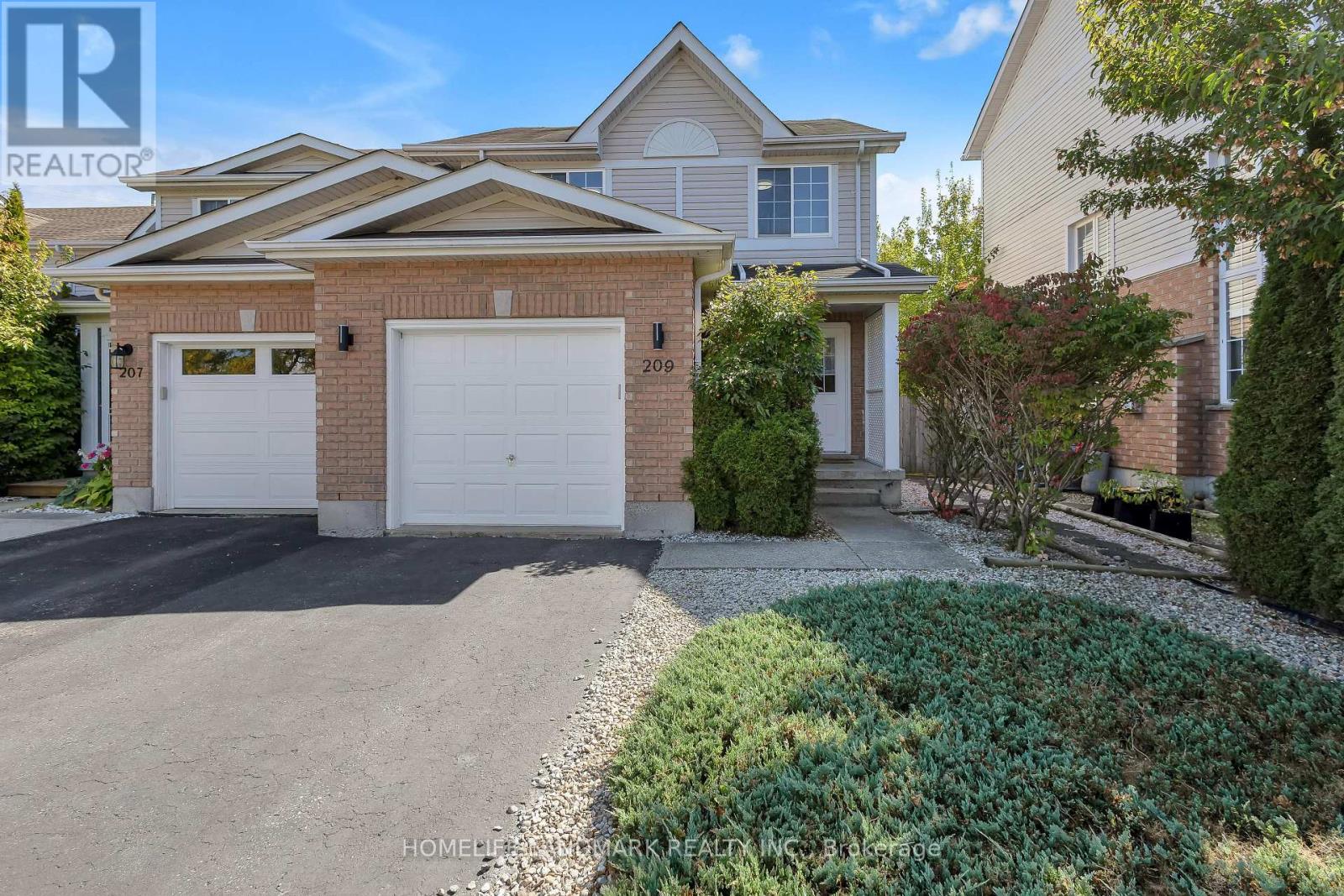 209 Deacon Wood Pl, Waterloo, ON N2T 2S1