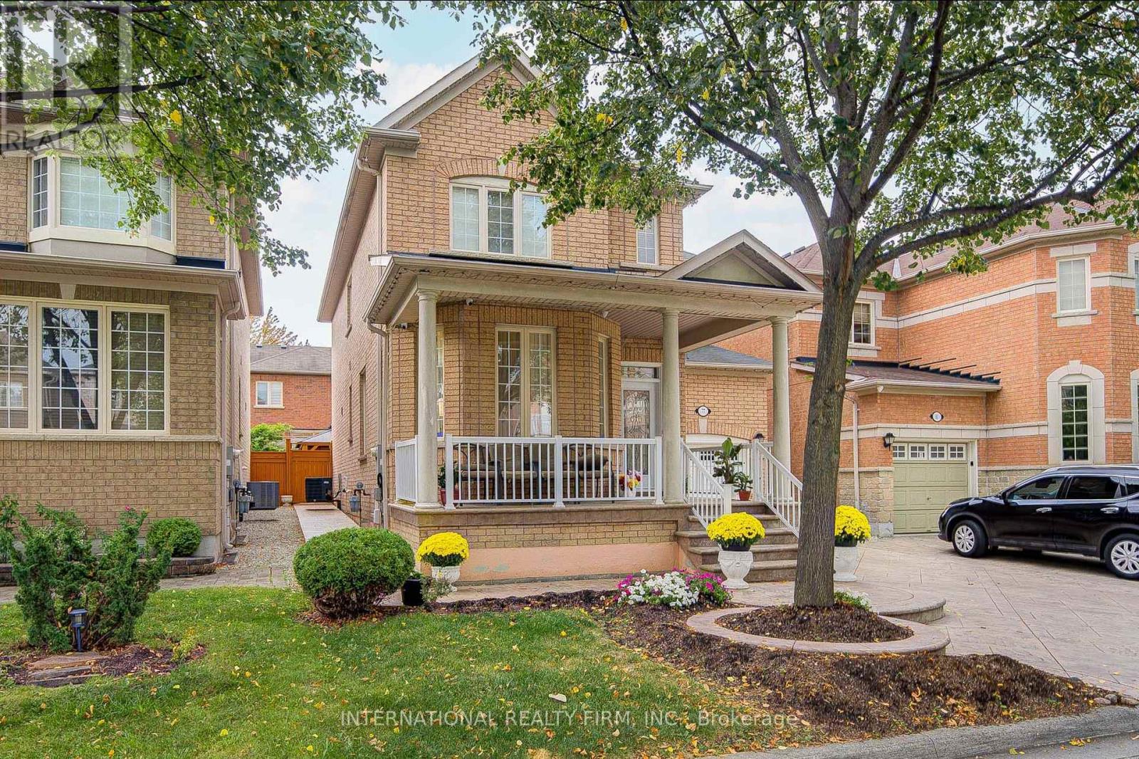 77 Saint James Ave, Vaughan, ON L4H 3E8