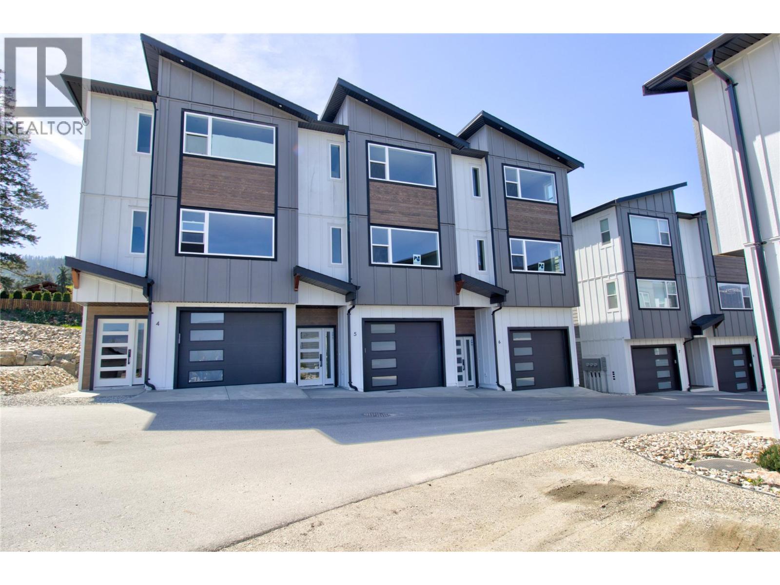 1180 Old Auto Road Se Unit 6, Salmon Arm, BC V1E 2P5