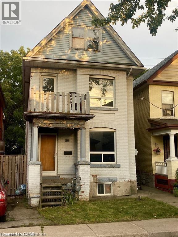 60 William St, Hamilton, ON L8L 5T7