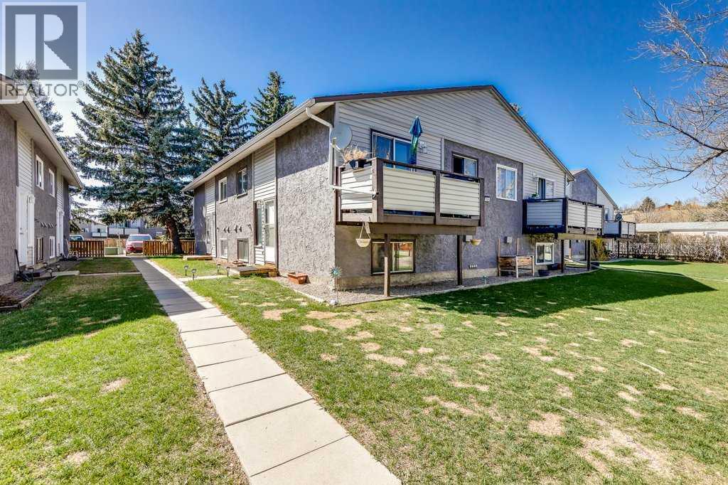 109 Stanley Avenue #unit a, Okotoks, AB T1S 1H8