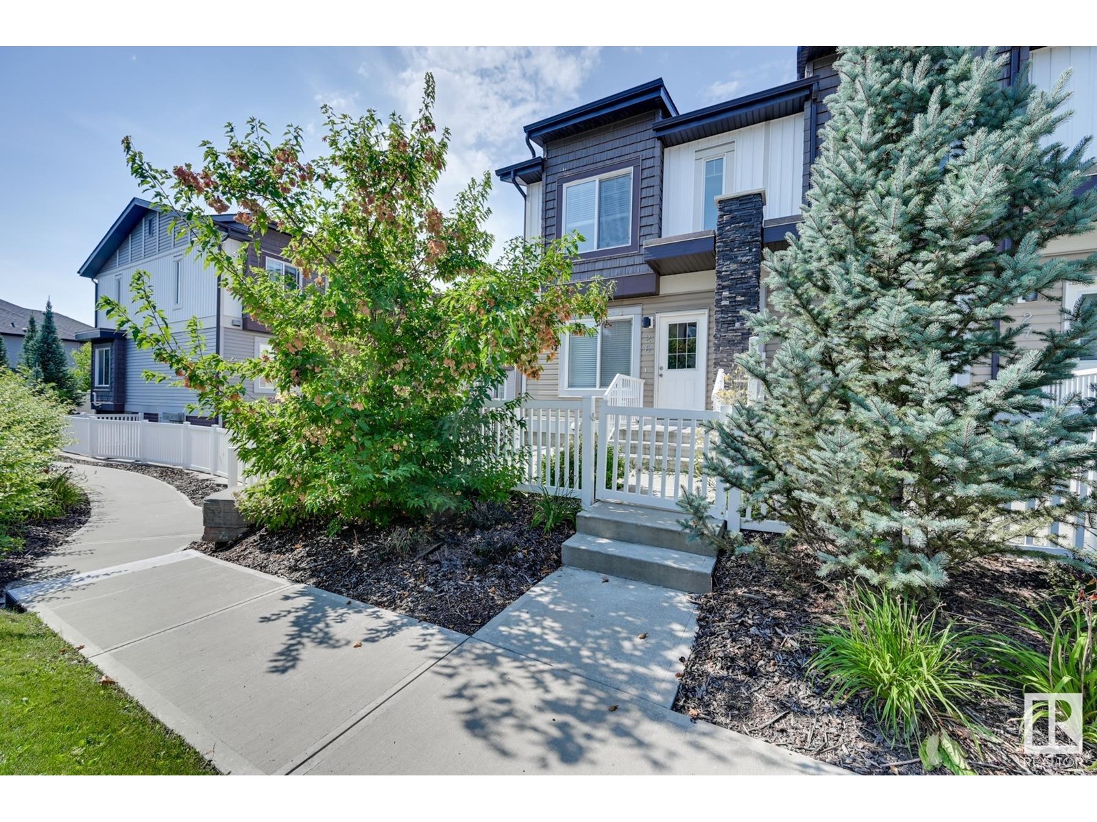 2215 24 Street Northwest #26, Edmonton, AB T6T 1A6