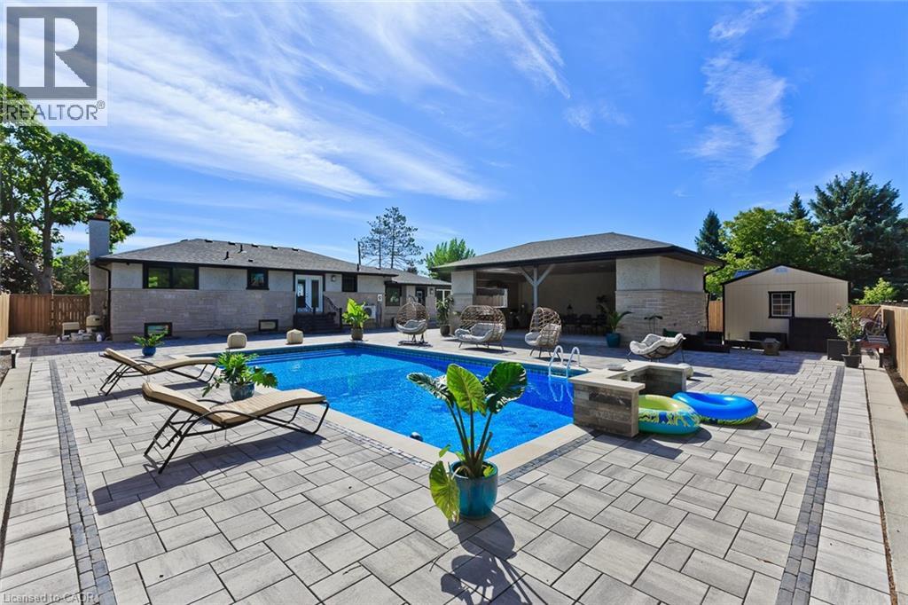 214 Ashford Dr, Barrie, ON L4N 4H3
