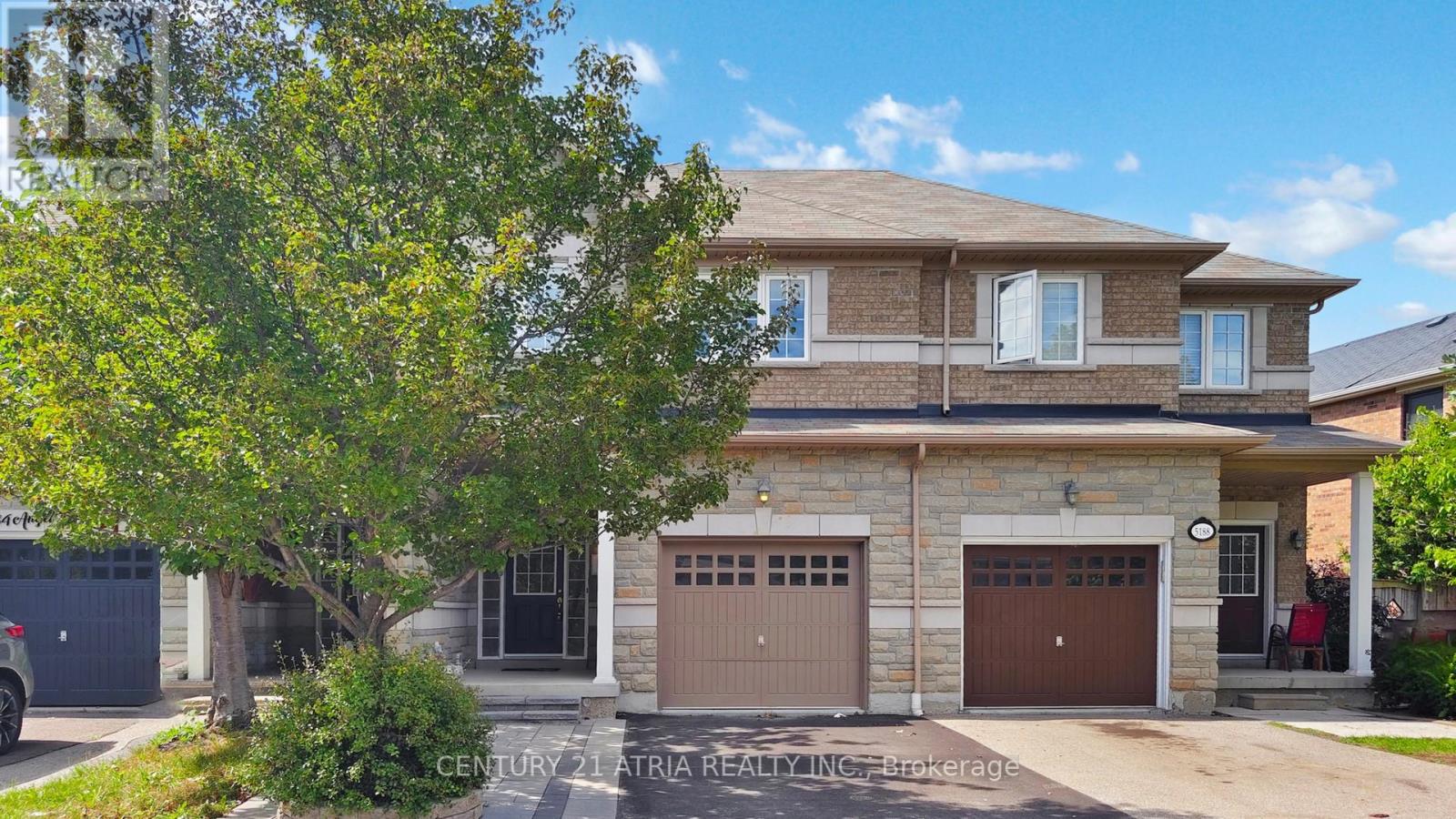 5186 Angel Stone Dr, Mississauga, ON L5M 0L4
