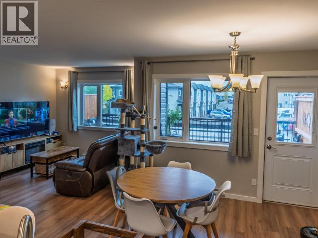 107-113 Mallard Way, Whitehorse, YT Y1A 0J6