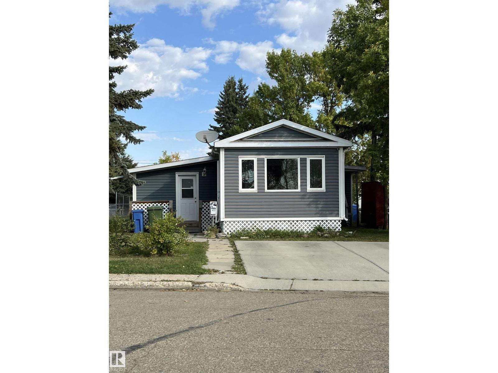 4204 47 Street #47, Wetaskiwin, AB T9A 2H5