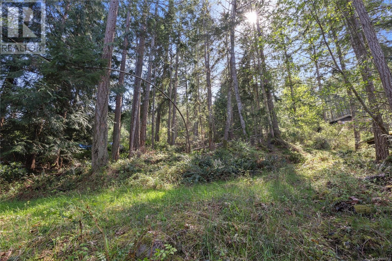 22 Beddis Rd, Salt Spring, BC V8K 2C8
