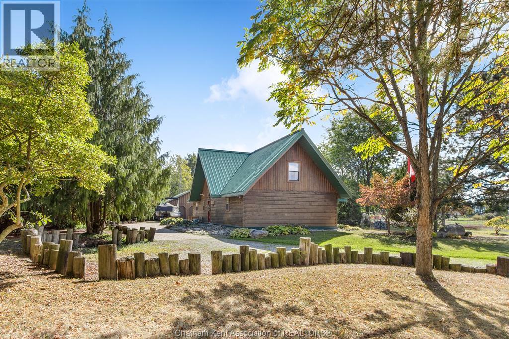 11280 Rondeau Estates Line, Chatham-Kent, ON N0P 1X0