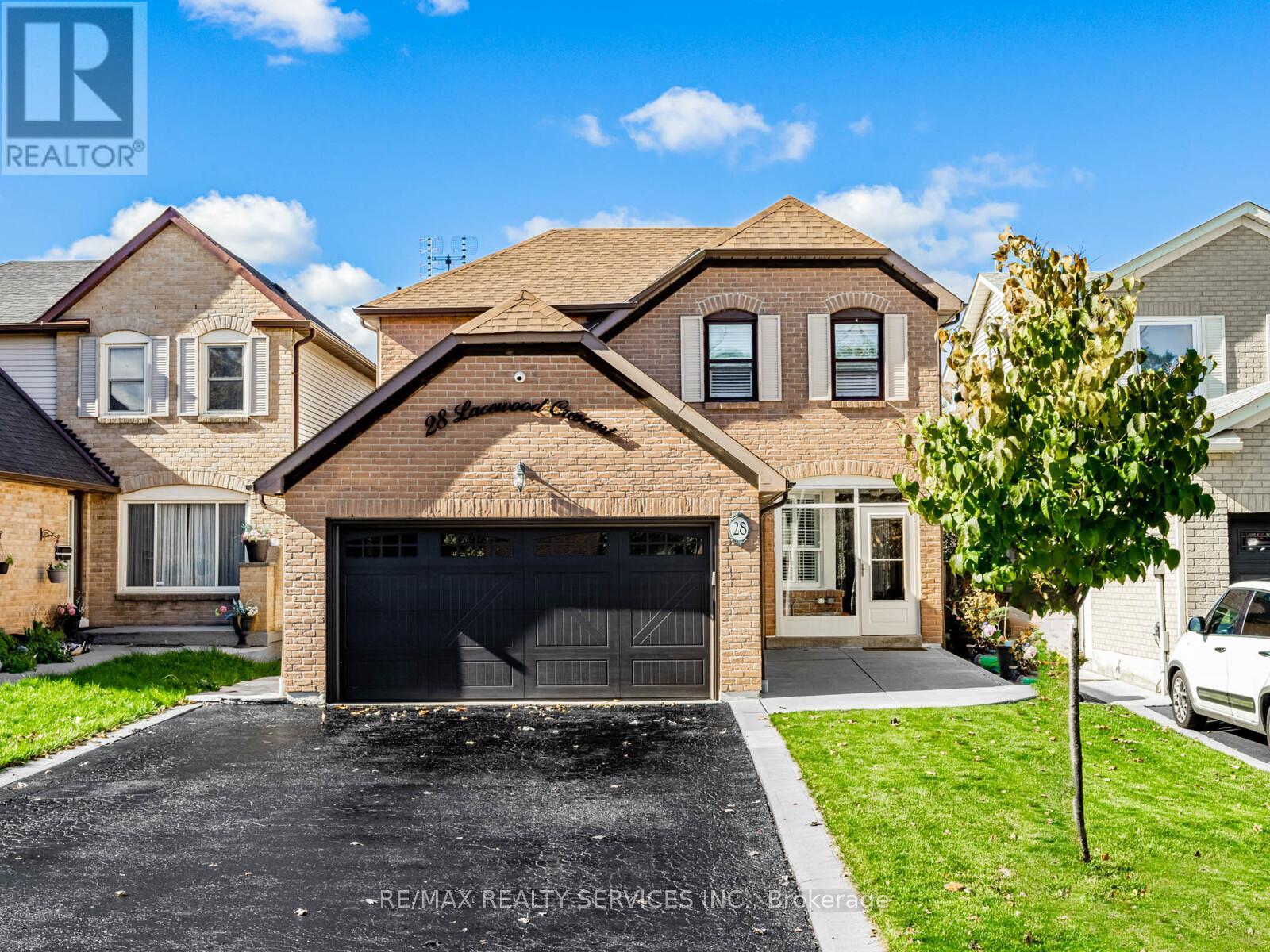 28 Lacewood Cres, Brampton, ON L6S 3K4