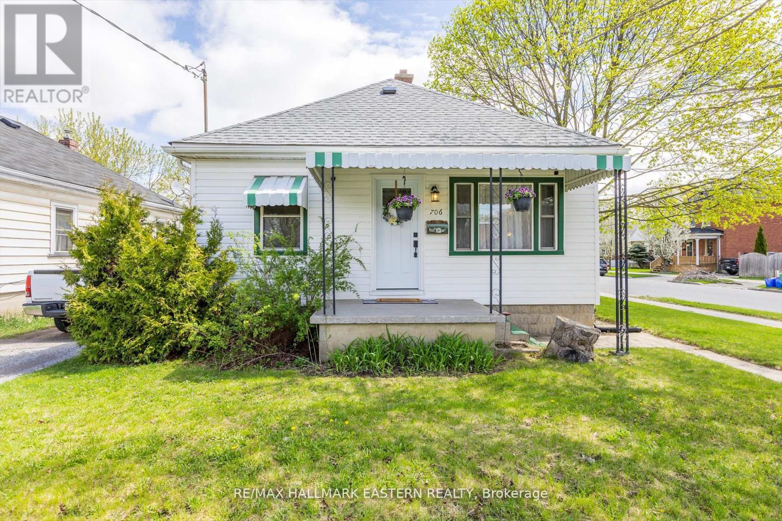 706 Monaghan Rd Ward 1 Rd, Peterborough, ON K9J 5J8