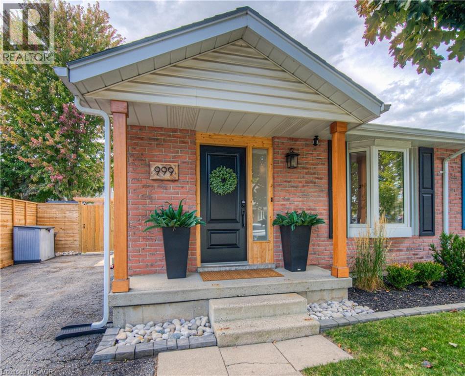 999 Cree Ave, Woodstock, ON N4T 1E7