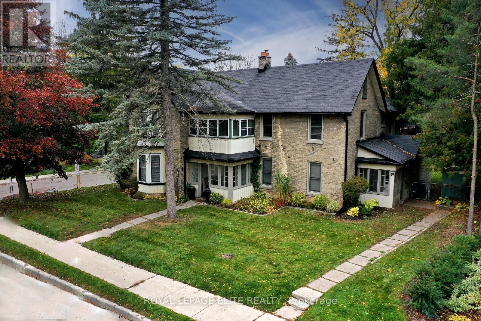 18-20 Reuben St, Aurora, ON L4G 2M2