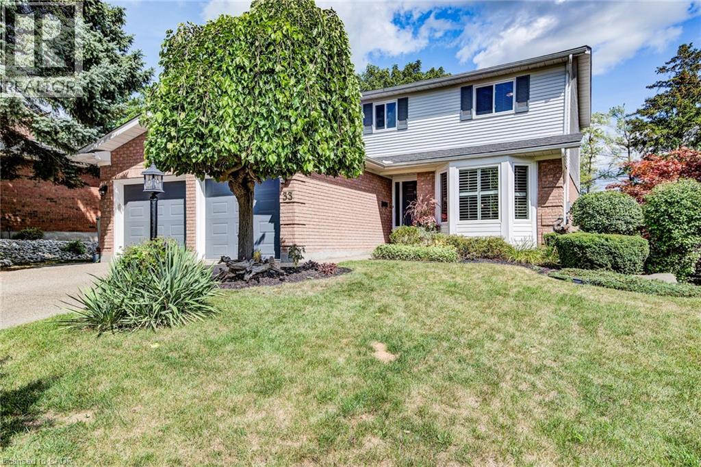 33 Tinatawa Ct, Kitchener, ON N2A 3G9