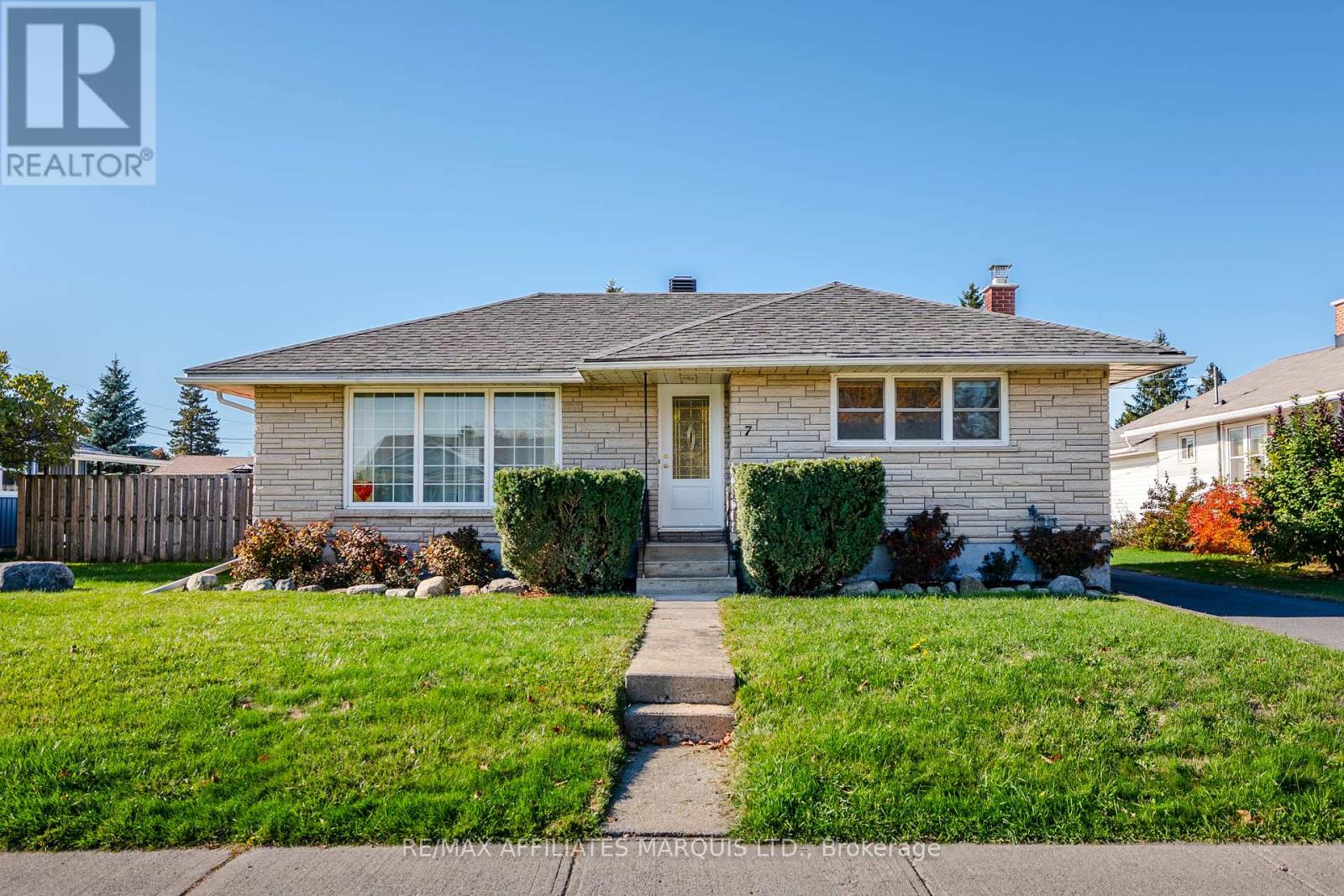 7 Farran Dr, South Stormont, ON K0C 1M0