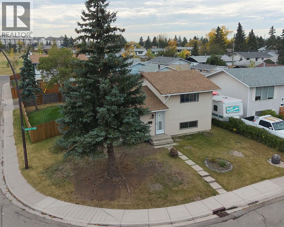 1176 Penrith Cres SE, Calgary, AB T2A 2H9