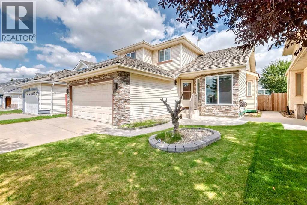 51 Douglas Woods Hl SE, Calgary, AB T2Z 2G5
