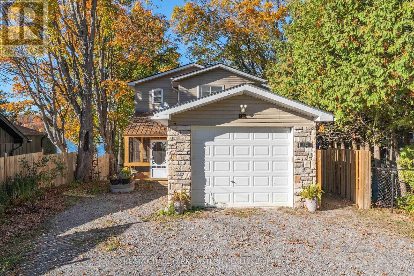 122 Maryland Dr, Selwyn, ON K9J 0C5