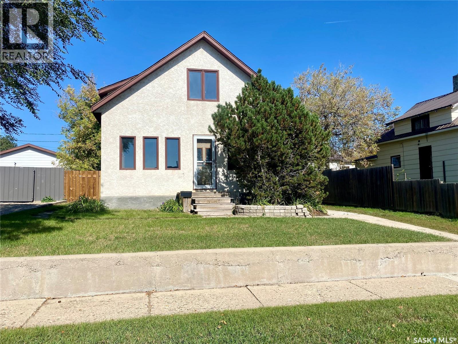 505 2nd Street, Estevan, SK S4A 0K6