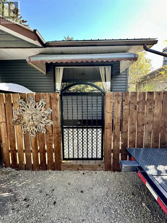 45 Street Unit 4211, Ponoka, AB T4J 1B7