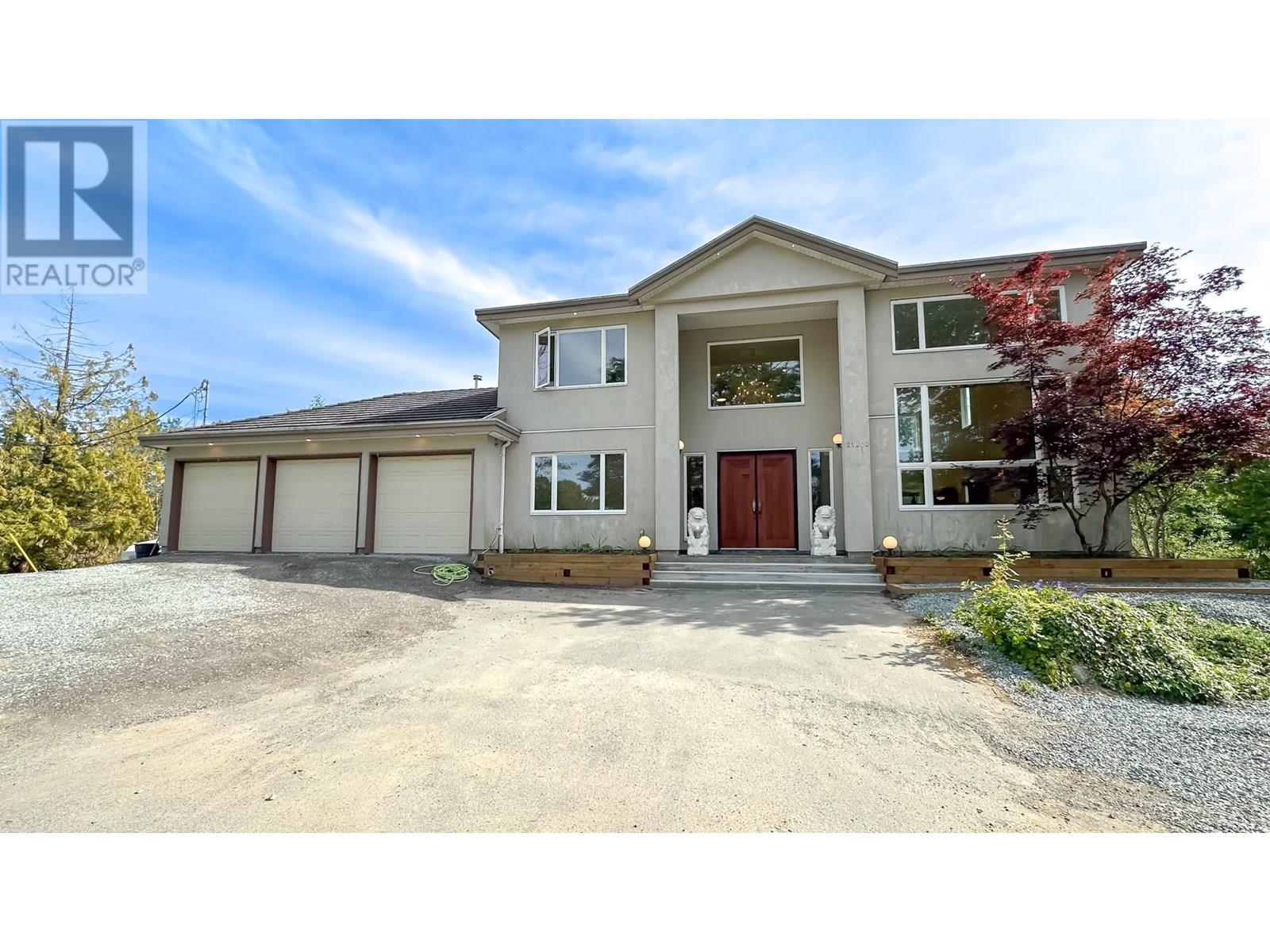21800 River Rd, Richmond, BC V6V 1M4