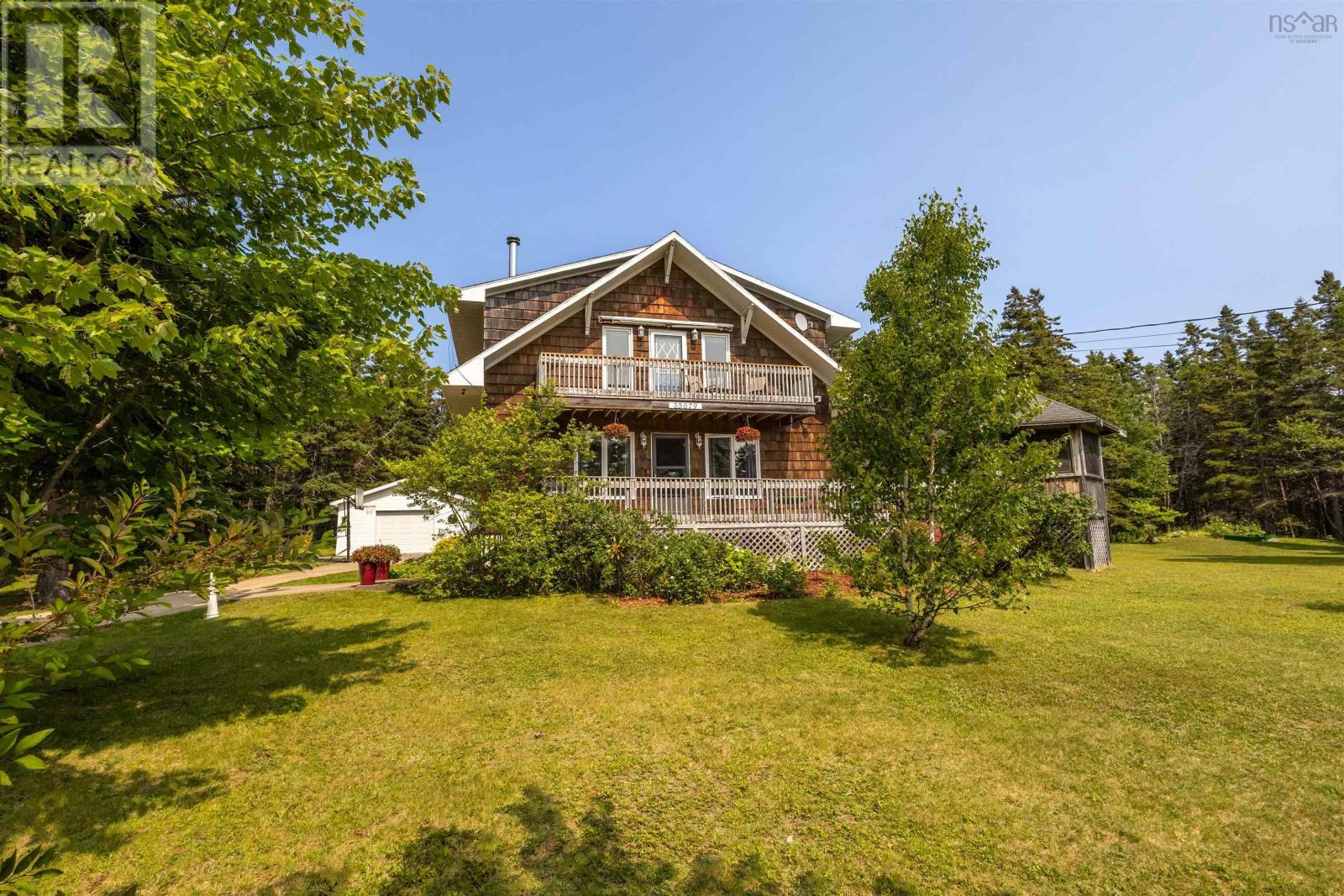 35679 Cabot Trl, Ingonish, NS B0C 1K0