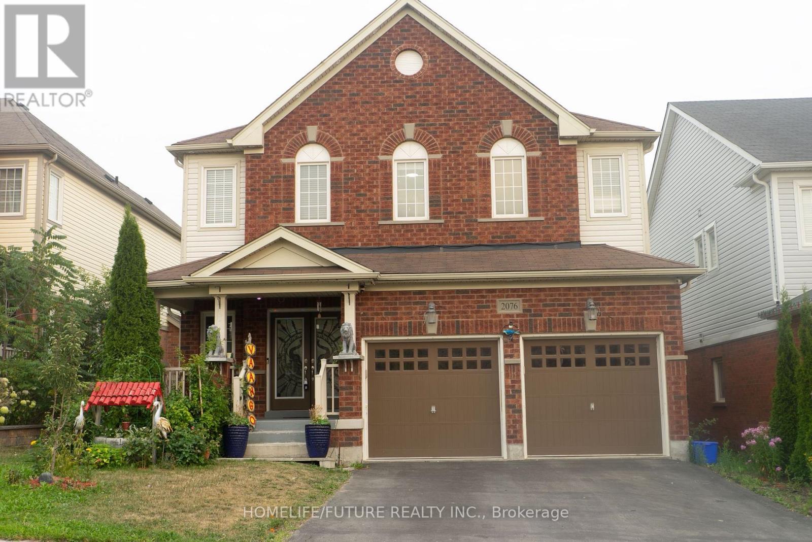 2076 Queensbury Dr, Oshawa, ON L1K 0S1