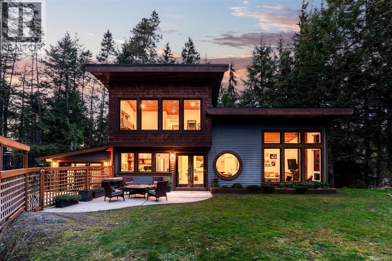 2405 Carpenter Rd, Sooke, BC V9Z 0R1