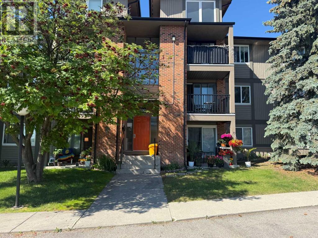 6400 Coach Hill Road Sw Unit 623, Calgary, AB T3H 1B8