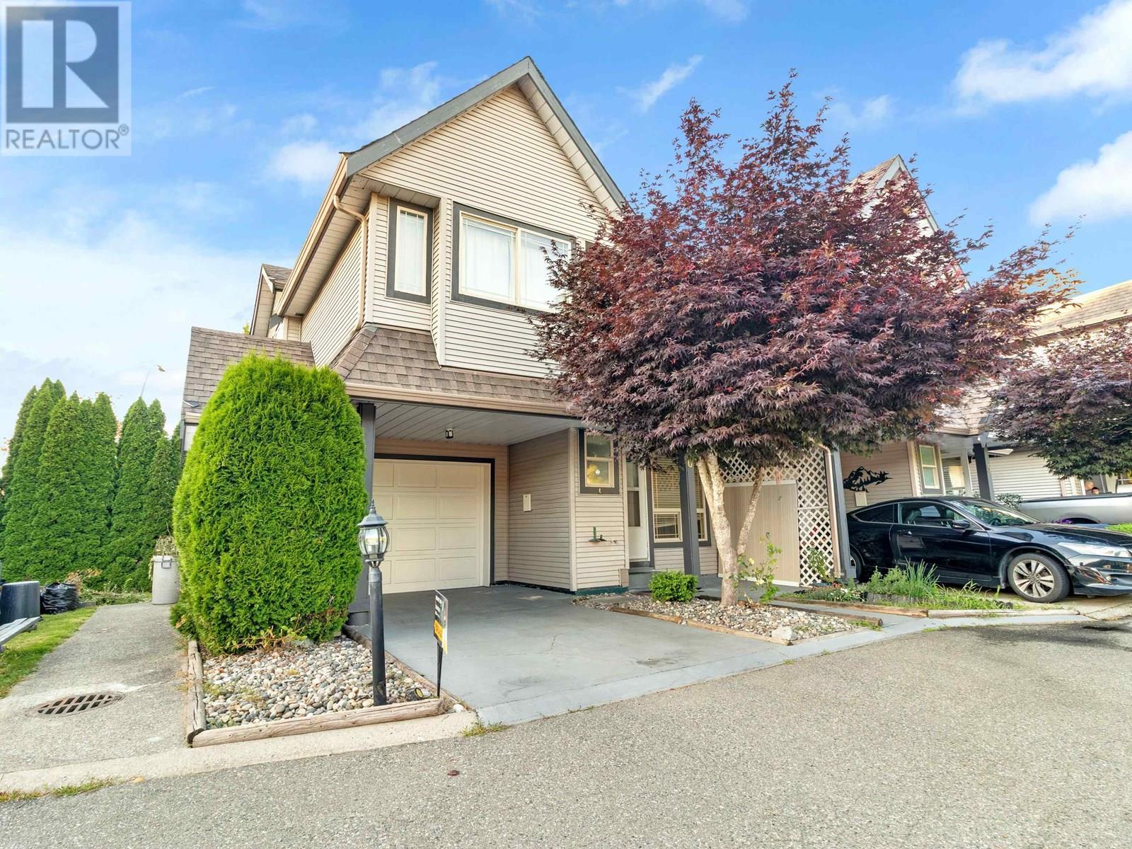 22980 Abernethy Lane Unit 6, Maple Ridge, BC V2X 3N4
