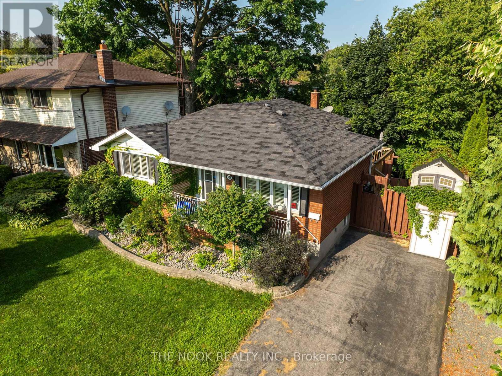 539 Brentwood Ave, Oshawa, ON L1G 2S9