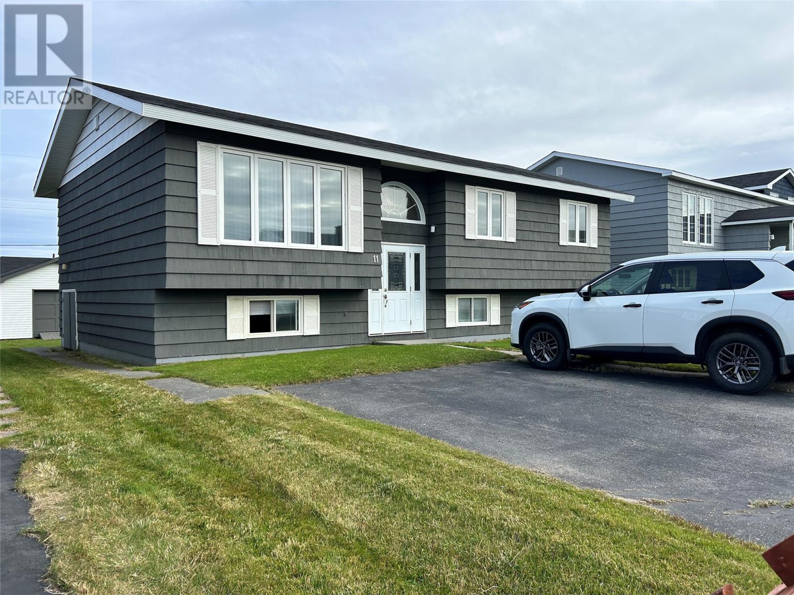 11 Carson Cres, Channel-Port aux Basques, NL A0M 1C0