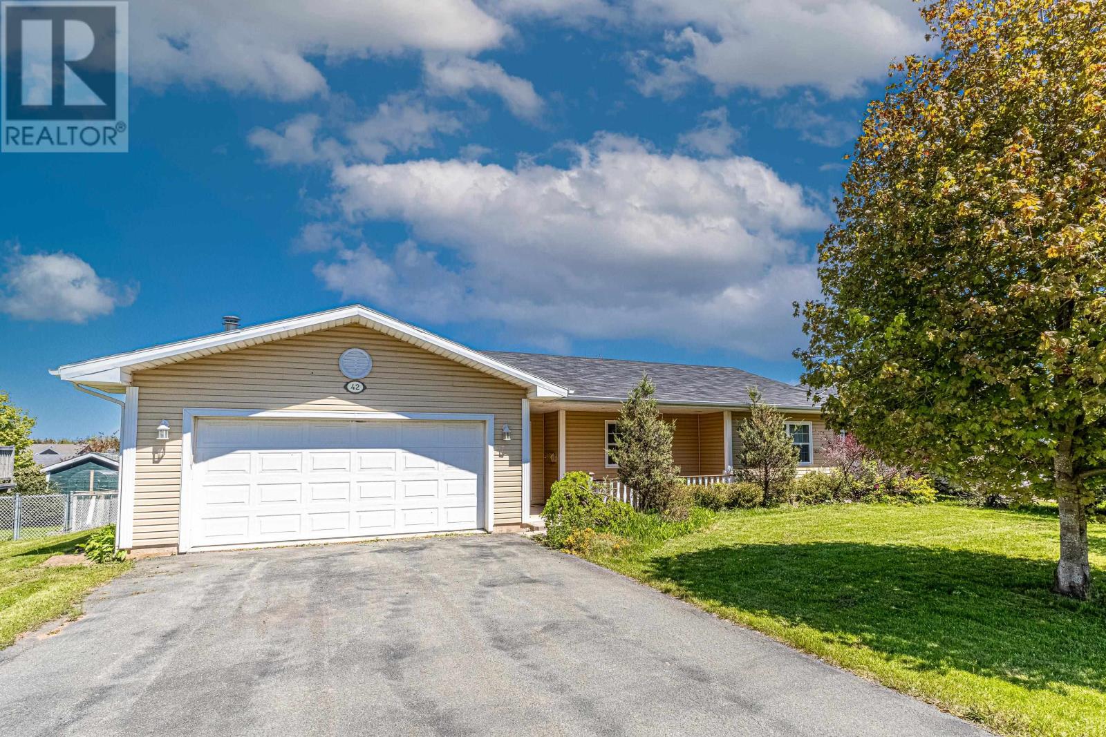 42 Braemore Ave, Charlottetown, PE C1E 1P8