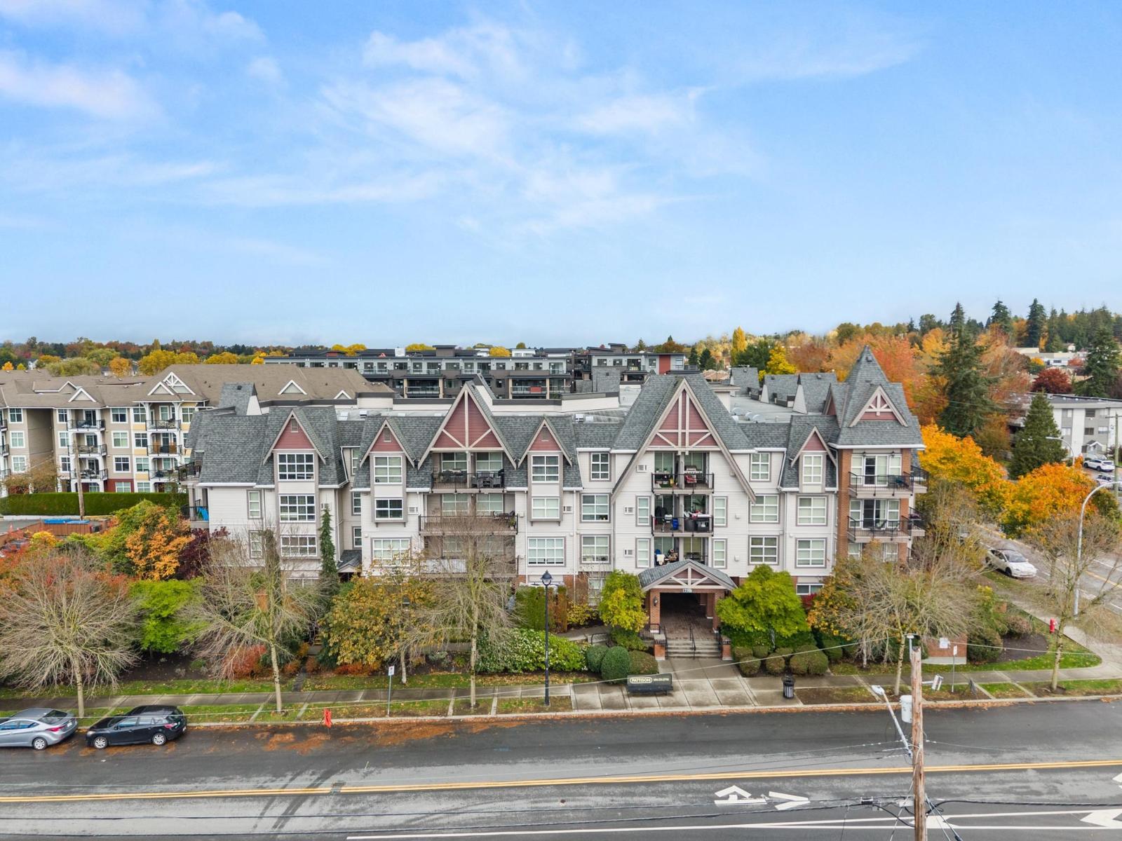 17769 57 Avenue Unit 423, Surrey, BC V3S 1H1