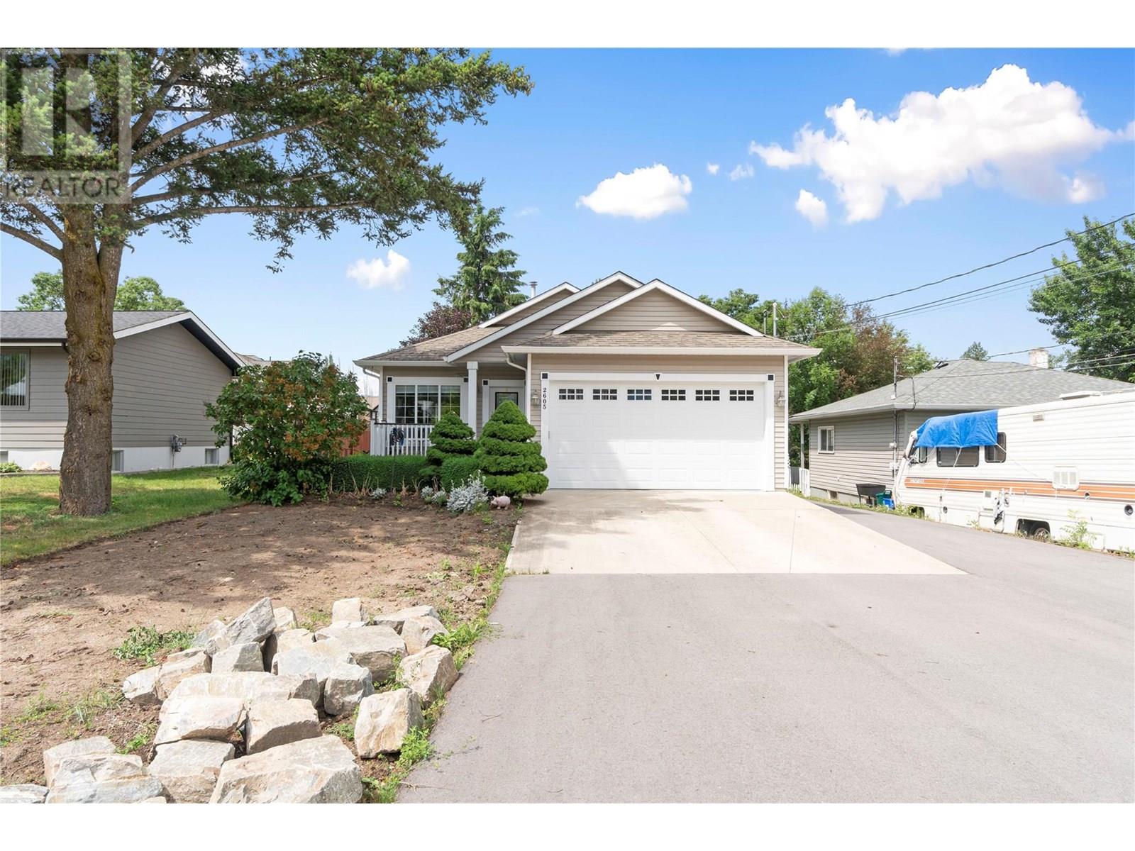 2605 Colony St, Armstrong, BC V0E 1B1