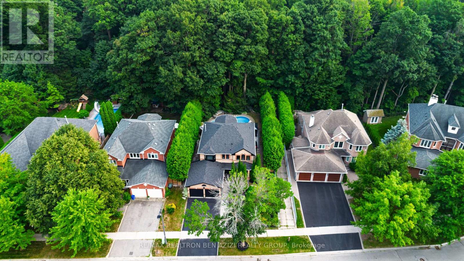 78 Charing Cres, Aurora, ON L4G 6P5