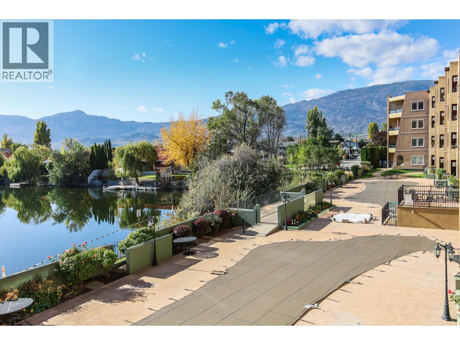 15 Solana Key Court Unit 204, Osoyoos, BC V0H 1V3