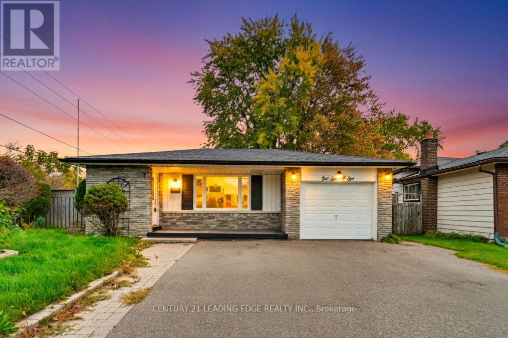 171 Phillip Murray Ave, Oshawa, ON L1J 1G6