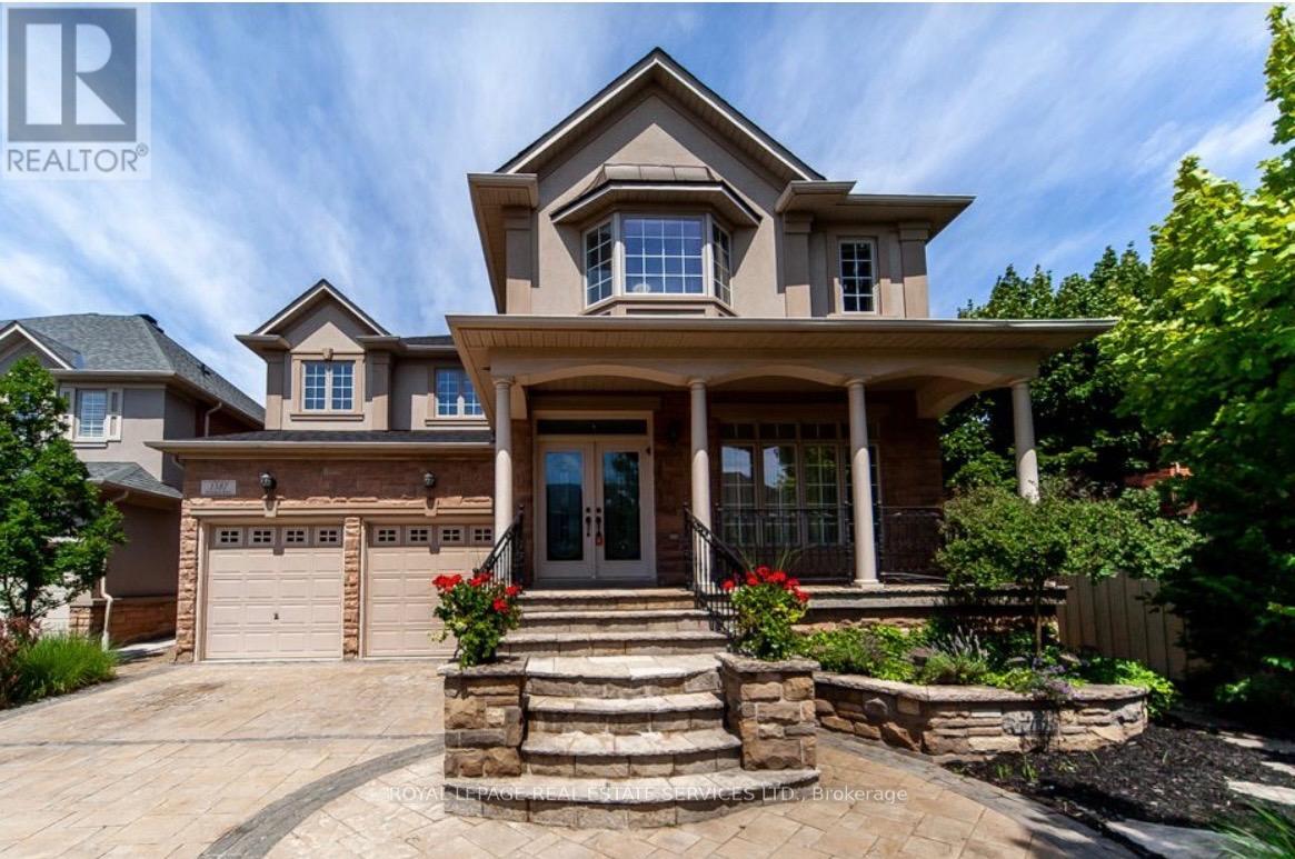 1387 Ferncrest Rd, Oakville, ON L6H 7W2