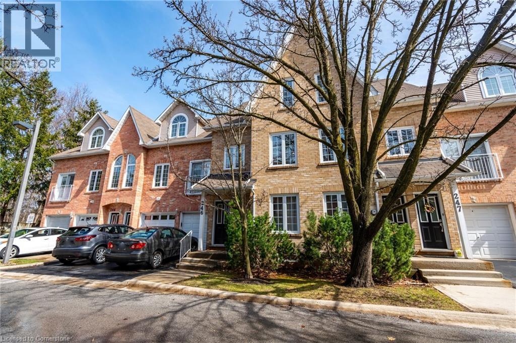 2075 Walkers Line Unit 246, Burlington, ON L7M 4G7