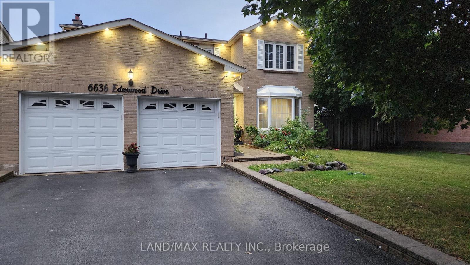 6636 Edenwood Dr, Mississauga, ON L5N 3J9