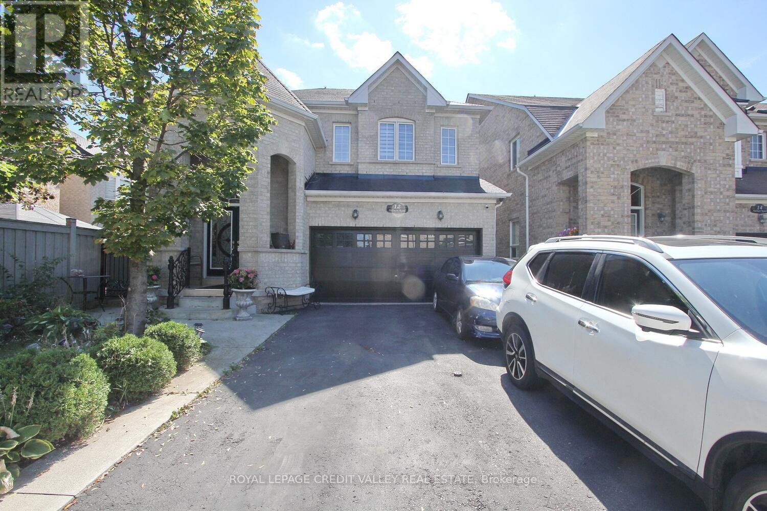 12 Helman Rd, Brampton Sandringham-wellington, ON L6R 0R6