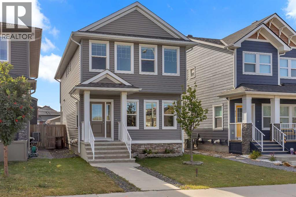 854 Evanston Dr NW, Calgary, AB T3P 0L9