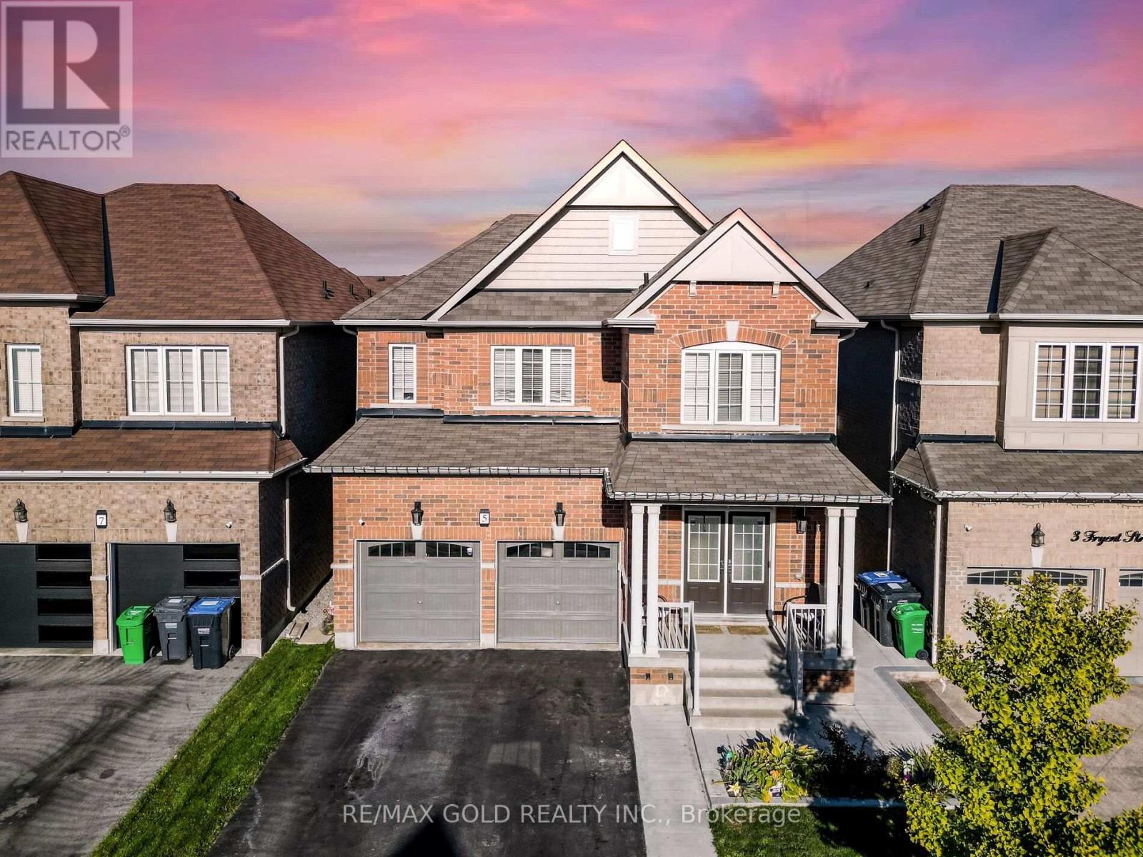 5 Fryent St, Brampton, ON L7A 0C7